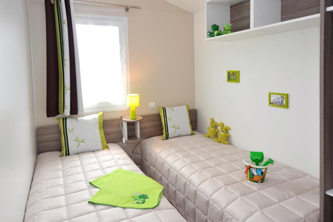 Camping Les Brillas Les Moutiers Luaran gambar