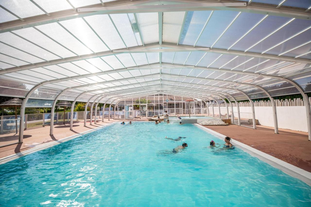 Camping Les Brillas Les Moutiers Luaran gambar