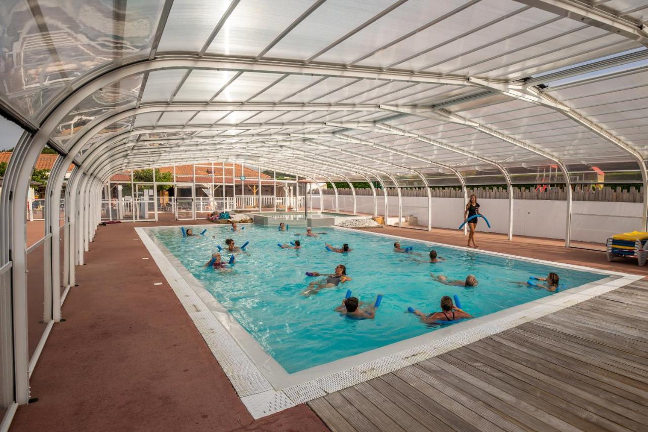 Camping Les Brillas Les Moutiers Luaran gambar