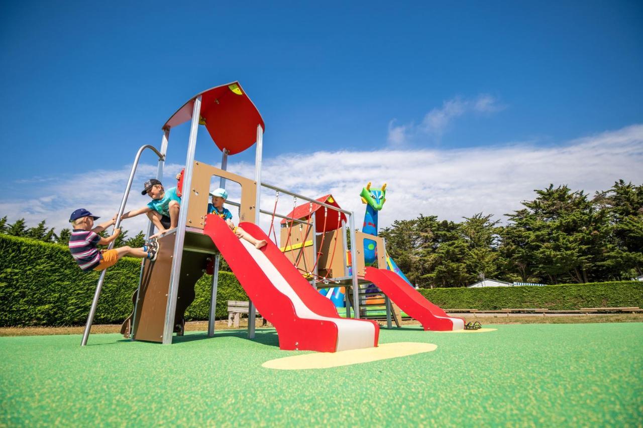 Camping Les Brillas Les Moutiers Luaran gambar
