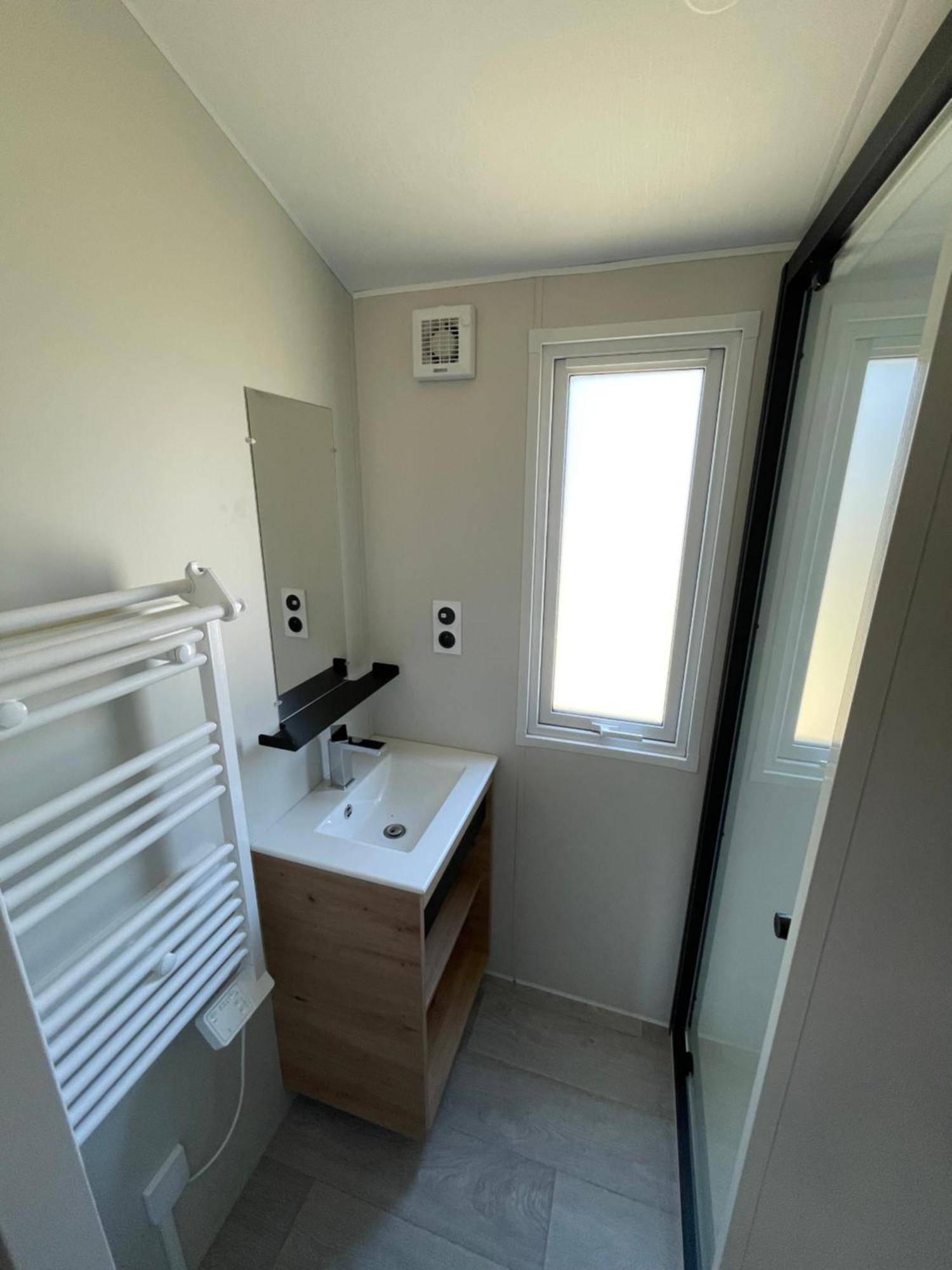 Camping Les Brillas Les Moutiers Luaran gambar