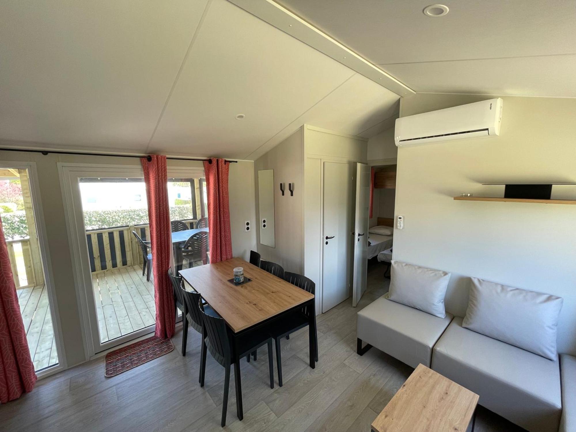 Camping Les Brillas Les Moutiers Luaran gambar