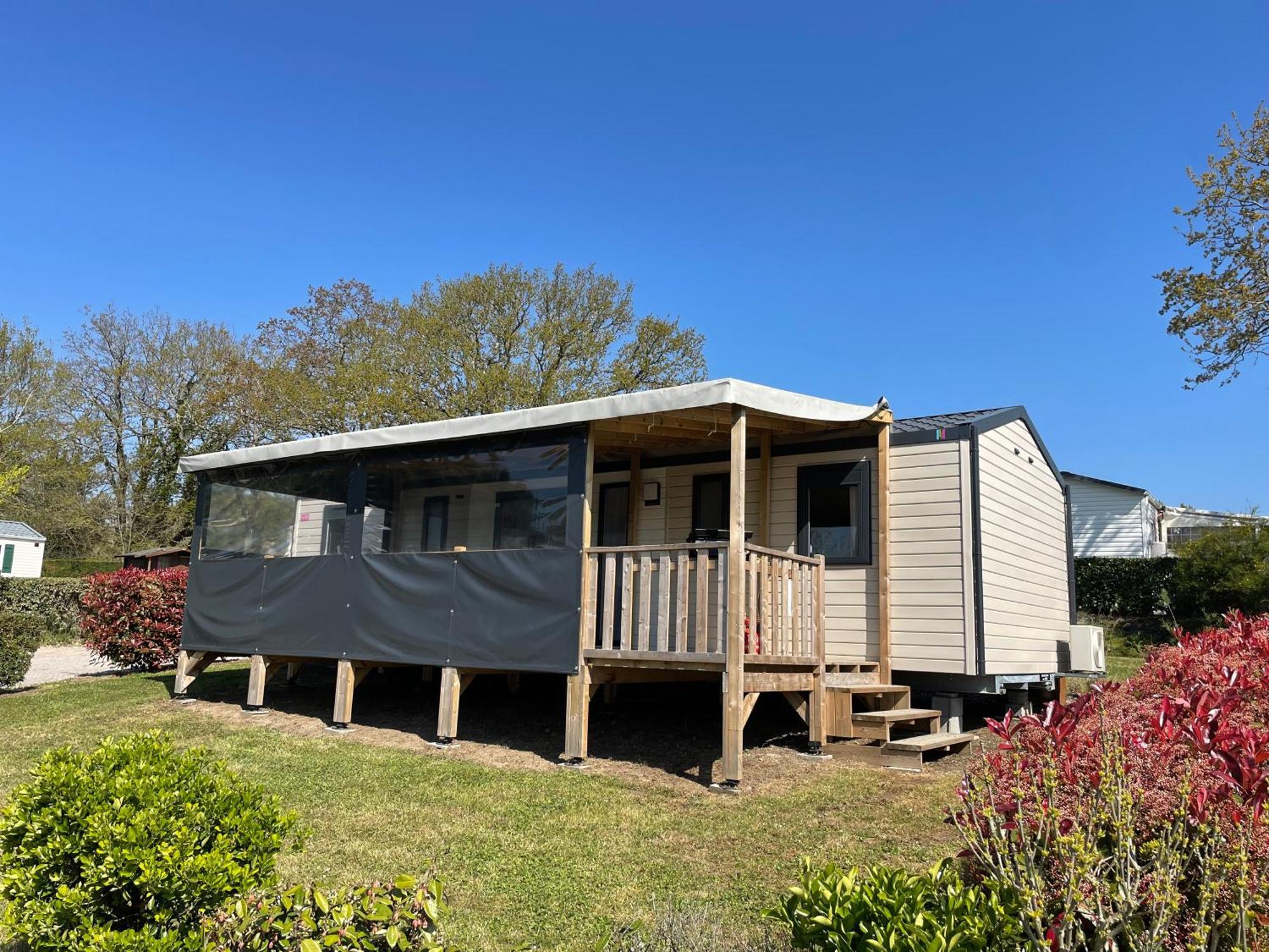 Camping Les Brillas Les Moutiers Luaran gambar